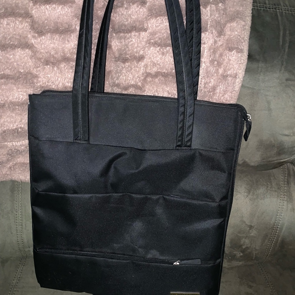 Black laptop carrier